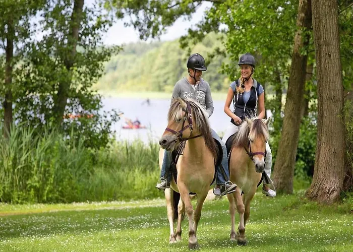 Skandinavisches In Mirow בית נופש